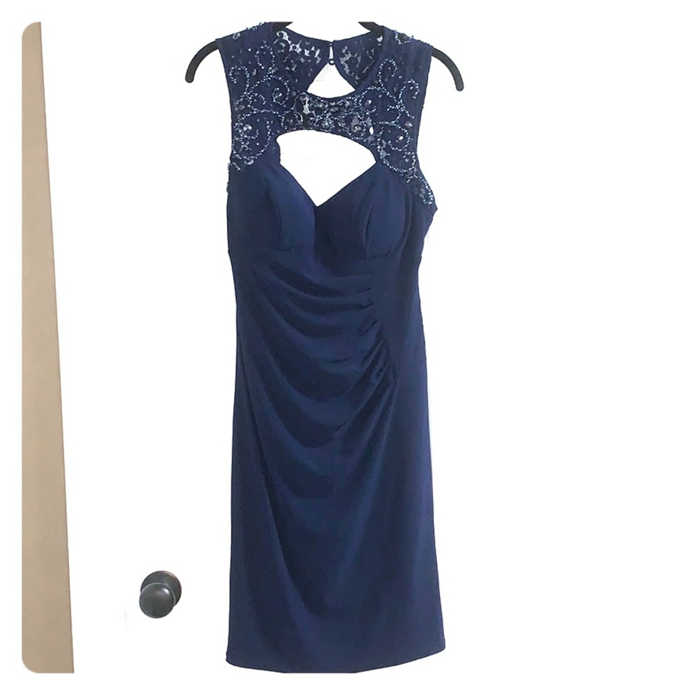 Caché Beaded Lace Cocktail Dress